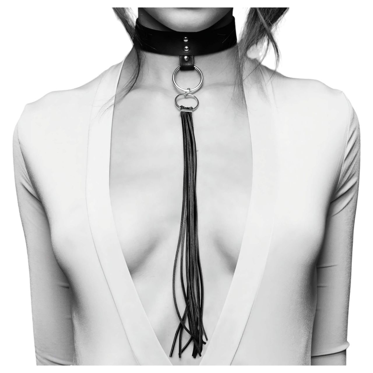 Bijoux Indiscrets - BDSM korbács és nyakörv egyben (fekete) Bijoux Indiscrets - BDSM korbács és nyakörv egyben (fekete)